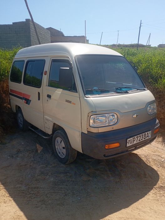 Дамас Шевроле сотилади бир кул машина 298000. Ман 2 ой хайдадим 306000