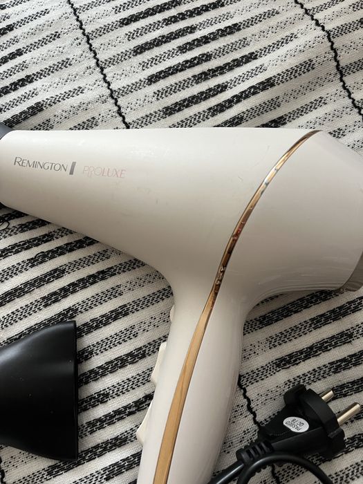Сешоар Remington PROLuxe