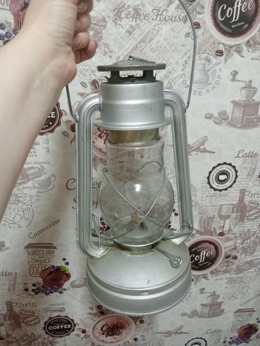 Керасиновая лампа