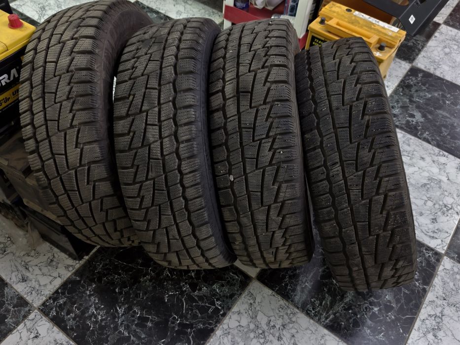 Продам шины 195/65/15