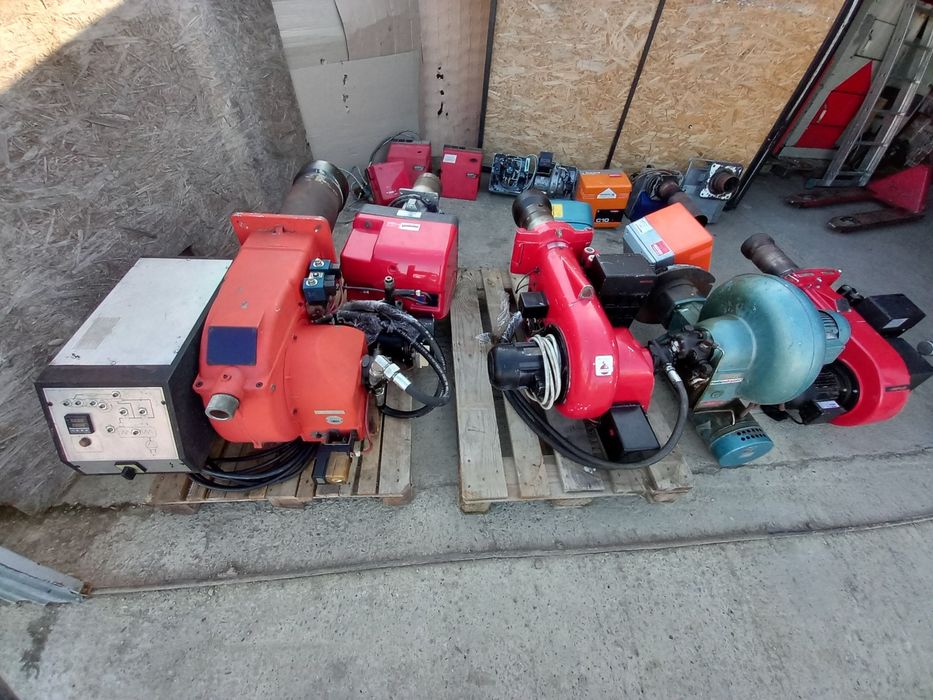 Injector arzător ulei