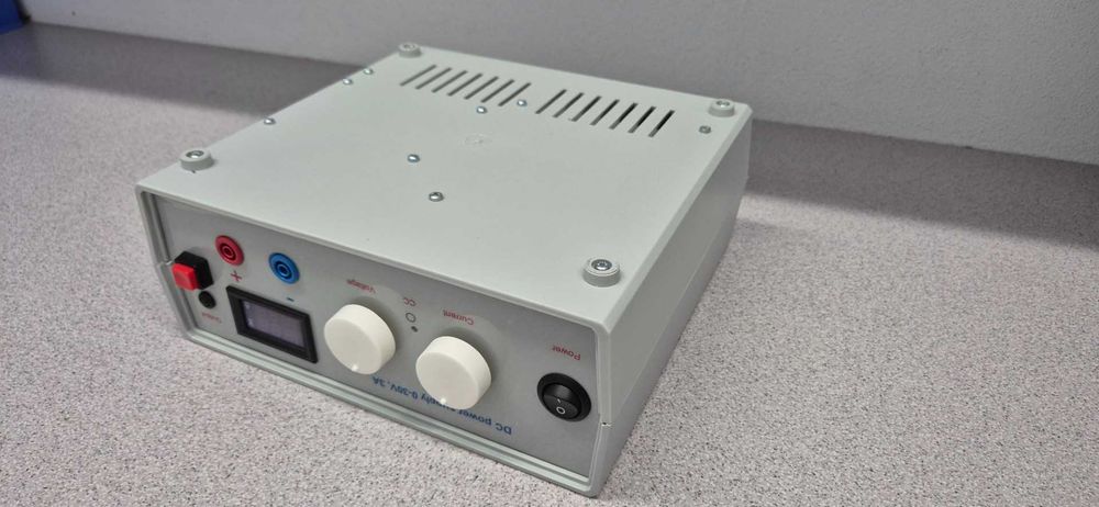 Sursa liniara reglabila  0-30V, 0-3.2A