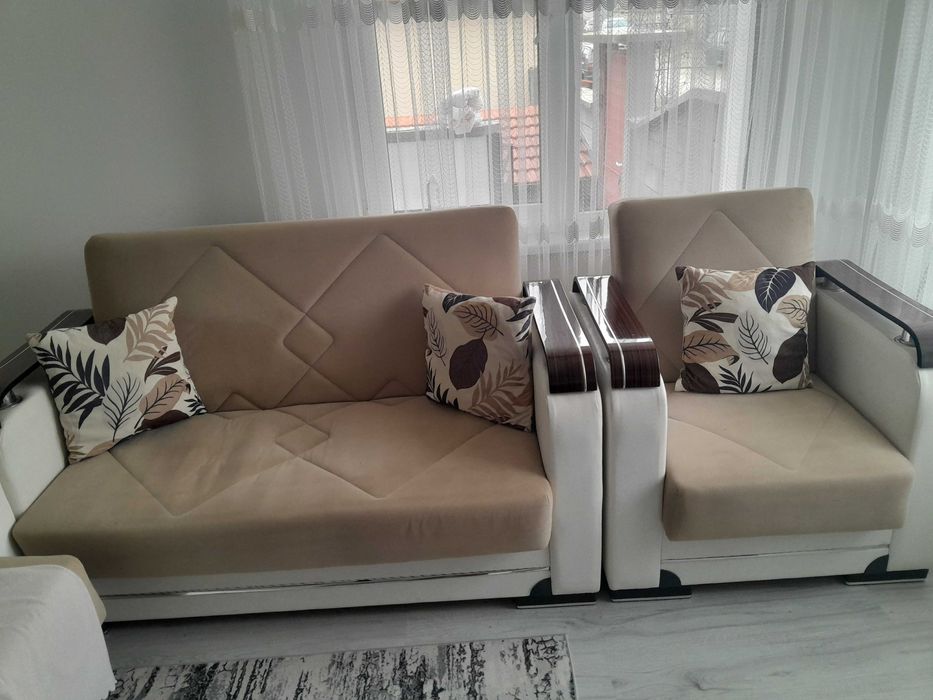 Дивани двойка и единичка