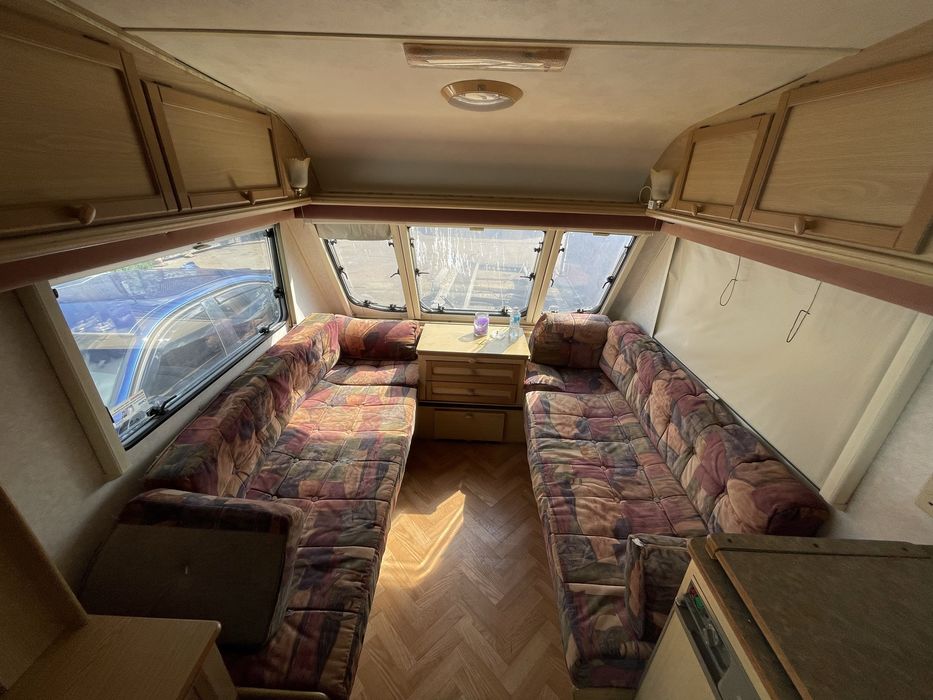 Rulotă Sterling Voyager 460 NT | Baie + Duș | Frigider | Foarte spațioasă