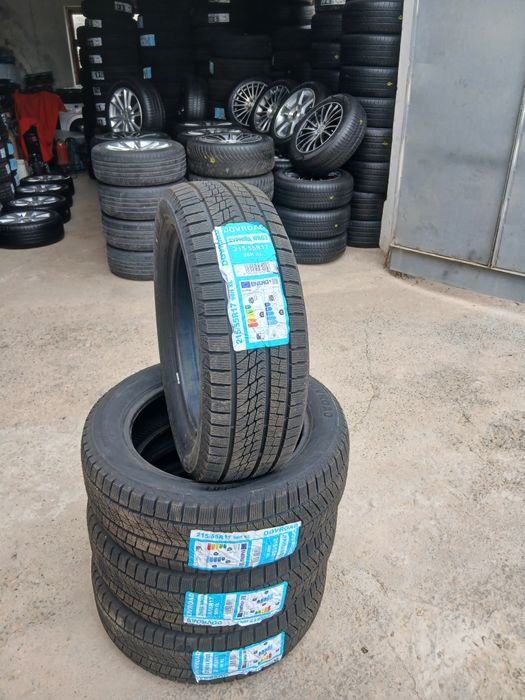 Шиние зимние 215.55.р17 новые