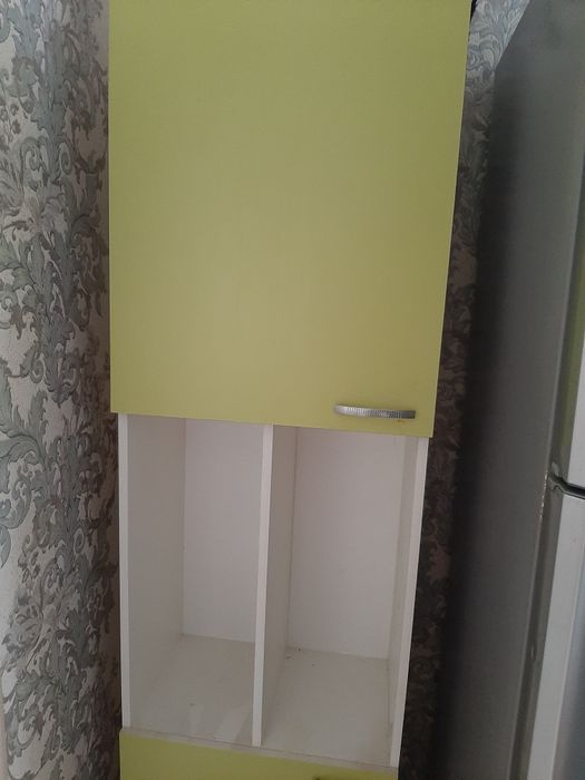 Отдам навесной шкаф