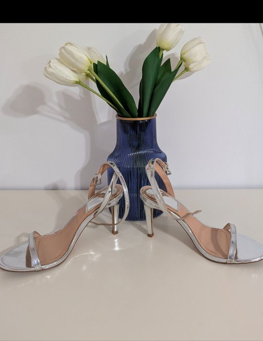 Sandale argintii cu toc subțire, Stradivarius