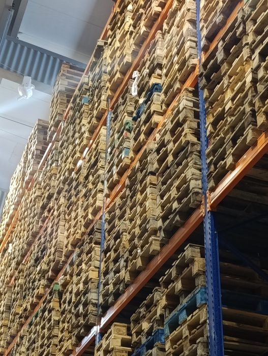 Поддоны и палеты