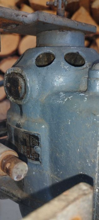 Ретро настолна бормашина "Krupp"