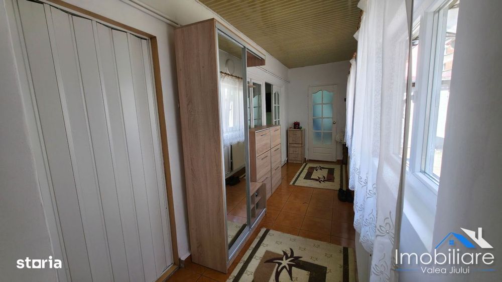 Casa 4 camere - Lupeni | Zona centrala | Aproape de statiunea Straja