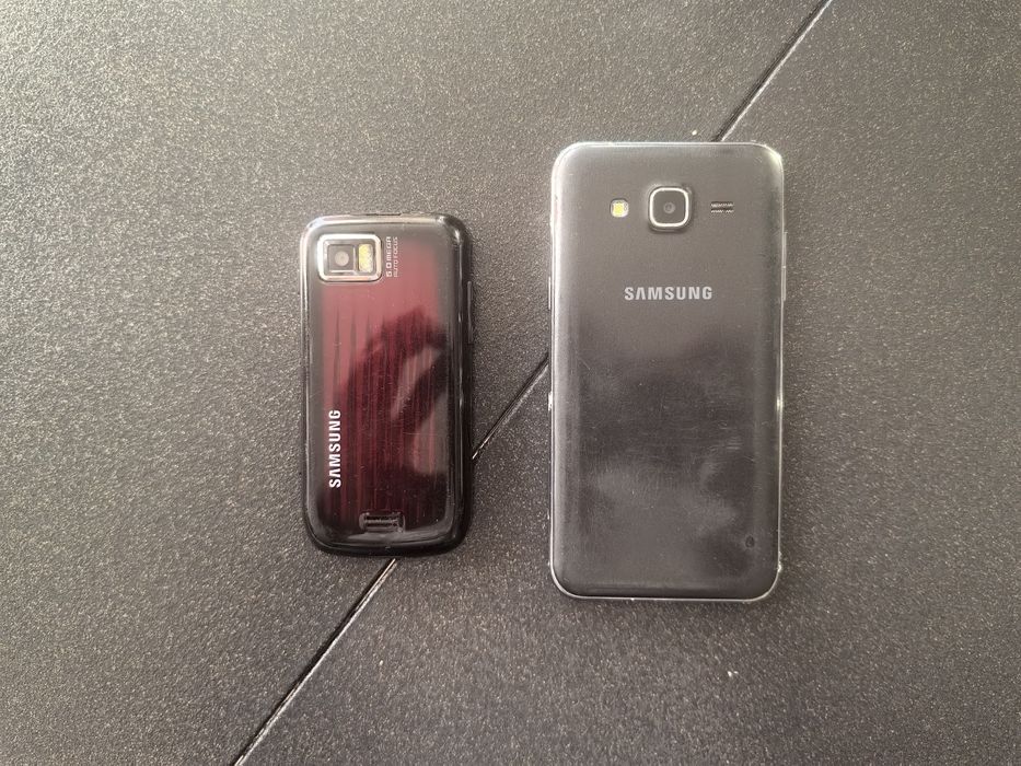Телефон Samsung J5