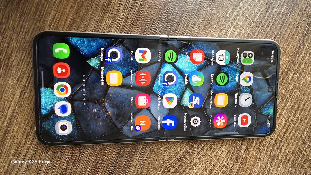 Samsung Flip 6 - 256GB 12RAM