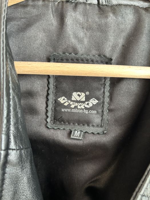 Дамско кожено яке