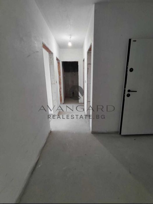 Продава се Тристаен апартамент в Пловдив, Остромила - 101 кв.м за 1818 €/кв.м - Снимка #6