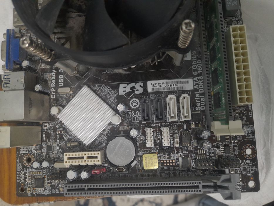 Материнская плата (не рабочая) Lga 1150 Ddr3