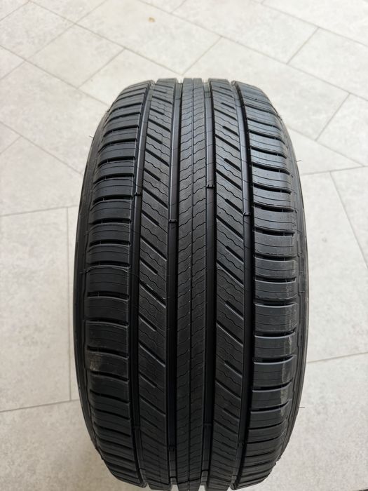 Mechelin 235/50 R-19