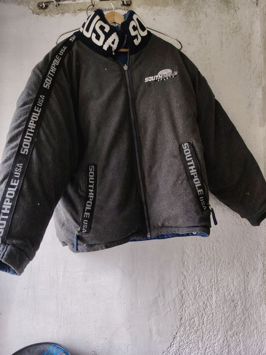 Geacă cu 2 fețe cu puf.