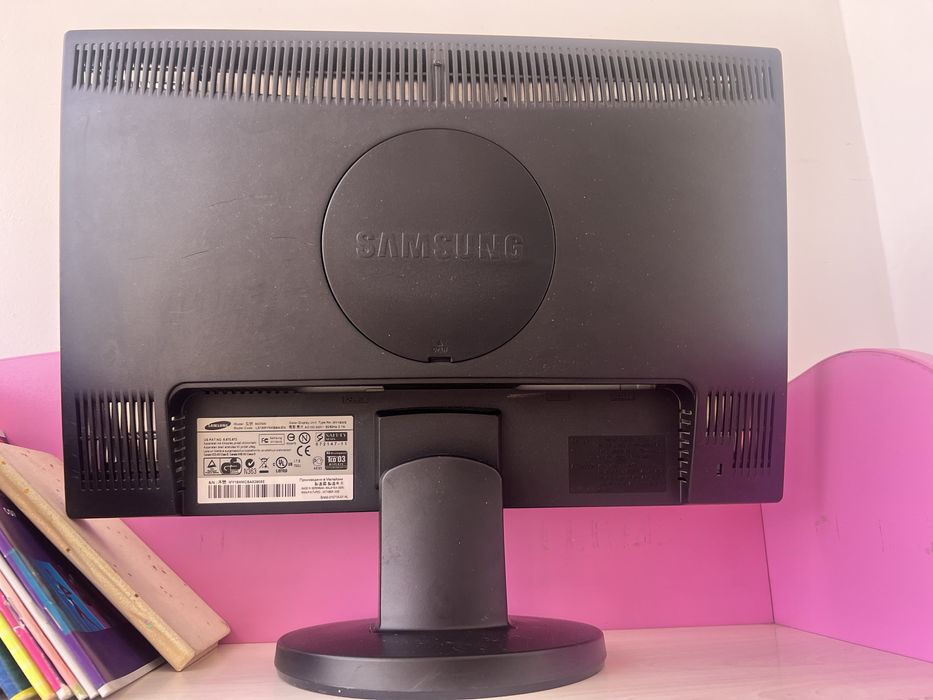 Монитор самсунг 2009 г сборка малайзия