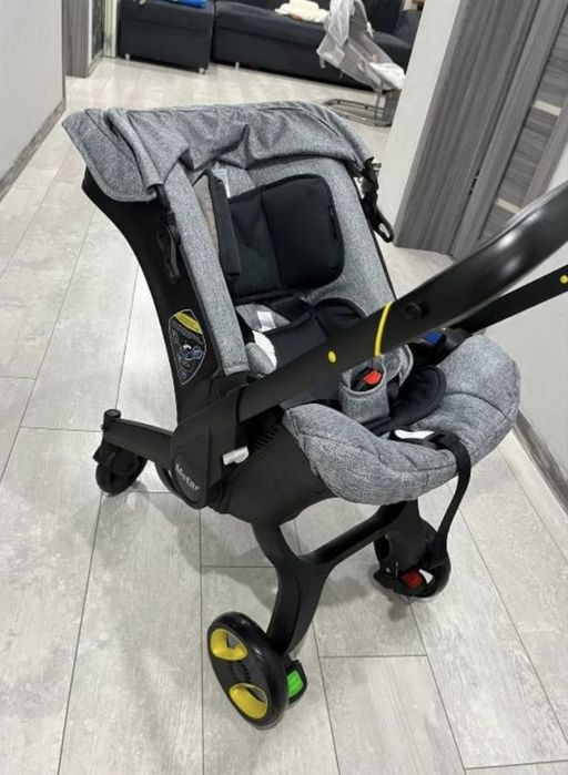 Продам Коляску-Автокресло новая