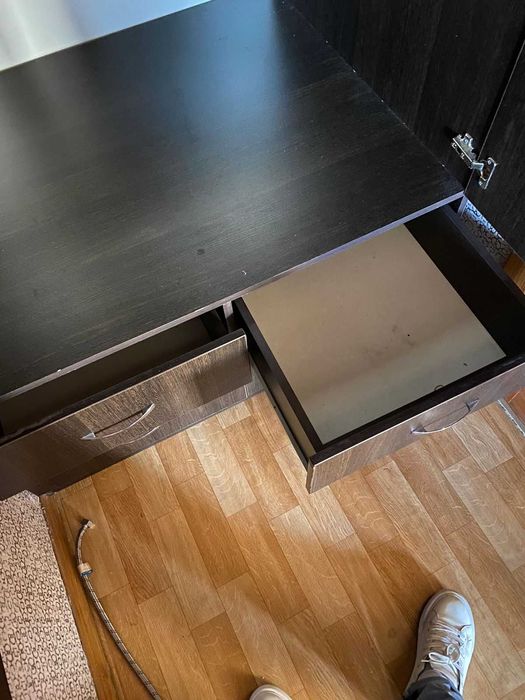 Шкаф встроенный высокий