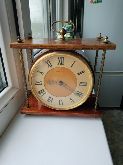 Настольные часы СССР