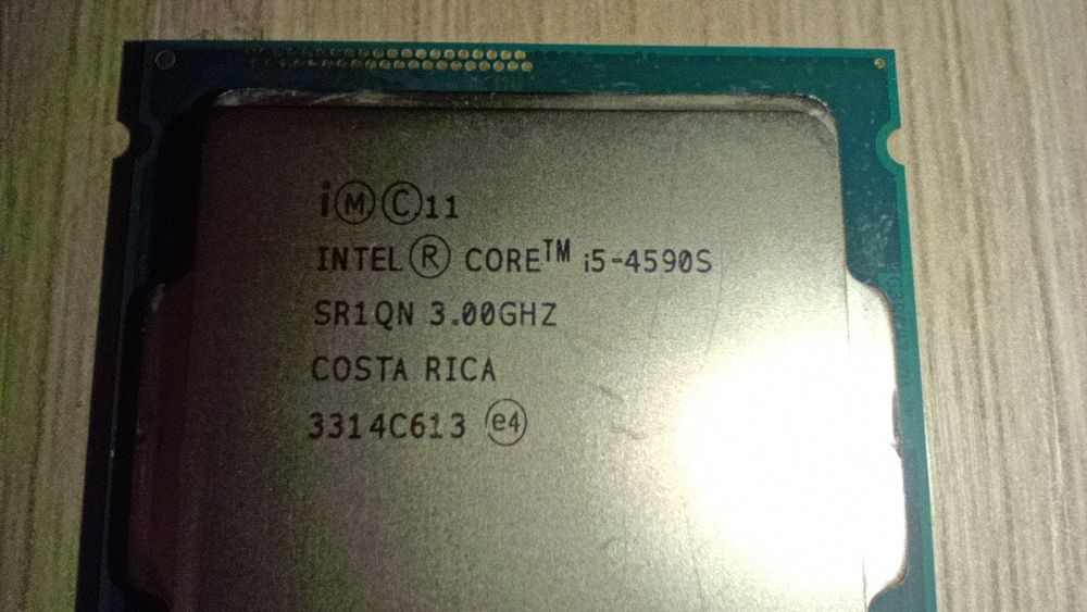 Процессор core i5 с охлаждением.