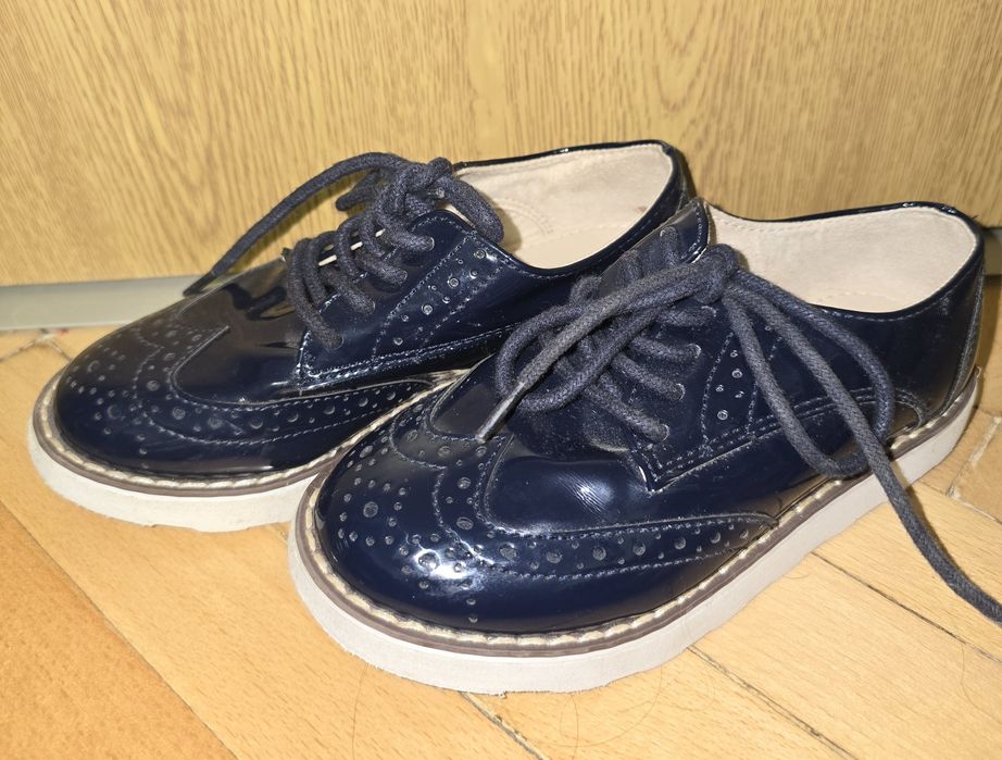 Zara обувки/маратонки 27 номерр