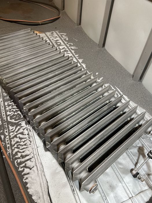 Curatam prin sablare repere metalice, pofile aluminiu, garduri, balustrazi, noi sau vechi, componente auto,