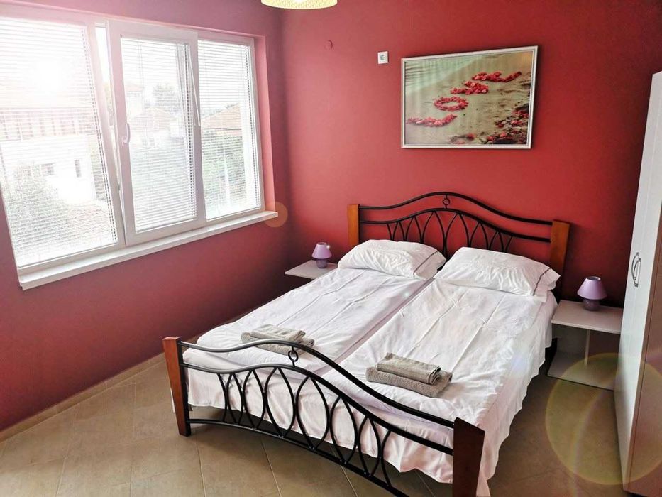 Продава се Къща в Карлово - 245 кв.м за 1307 €/кв.м - Снимка #4