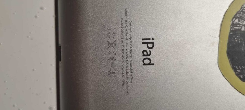 LOT 4 x Apple iPad – iPad 2 + iPad 3 + iPad 4