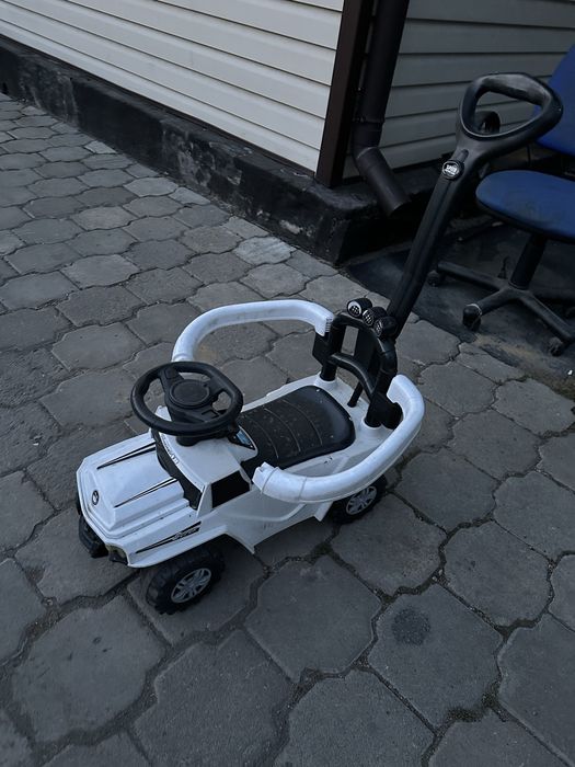 Детская машинка.