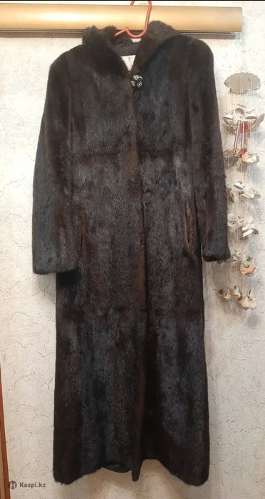 Продам норковую шубу