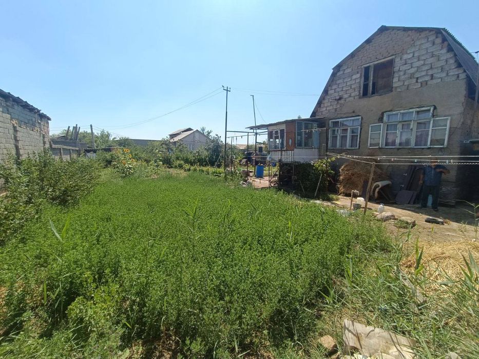 Продам дачный участок возле речки 6 сотых