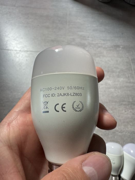 Becuri smart e27, pret pt toate