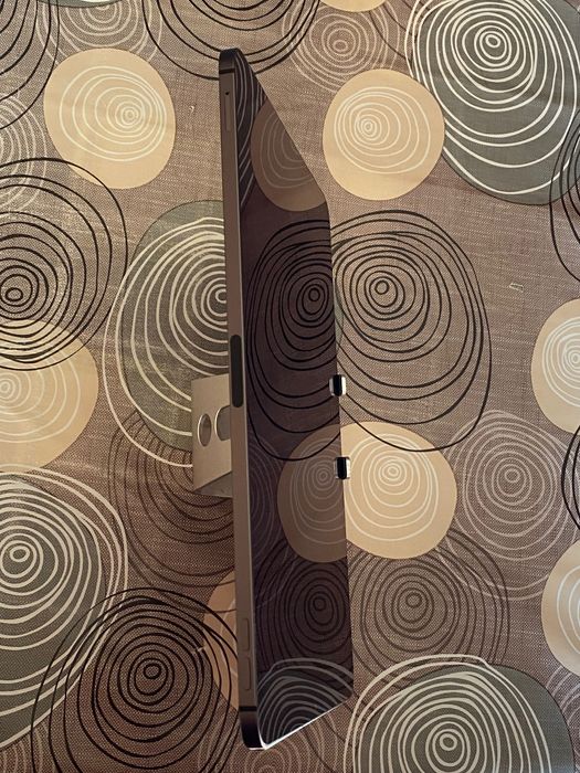 iPad Air 4 (2020) 64GB Wi-Fi + Cellular, 10.9”, stare foarte bună,