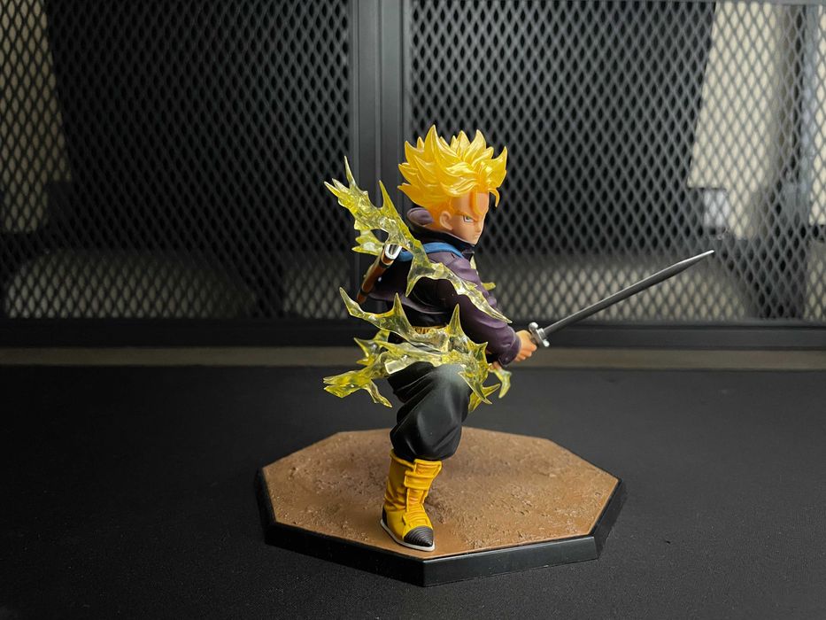 Dragonball Z Super Saiyan Trunks S.H. Figuarts