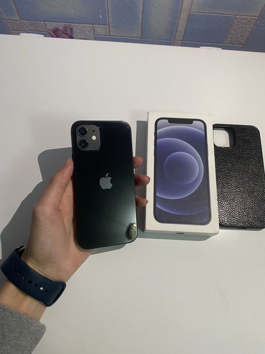 Продам Айфон 12 128gb 77%