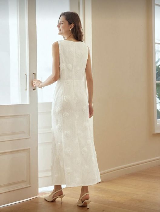 Бяла миди рокля (нова)