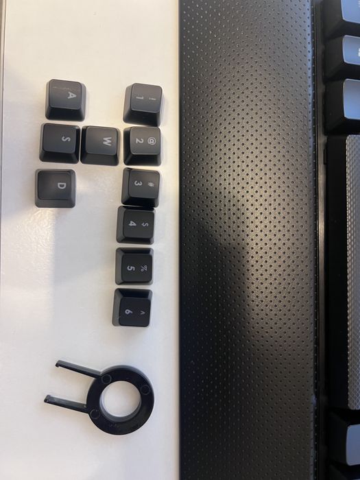 Механична геймърска клавиатура CORSAIR Gaming K70 Cherry MX Red Gaming