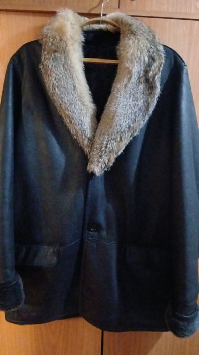 Продам срочно дублёнку 25000