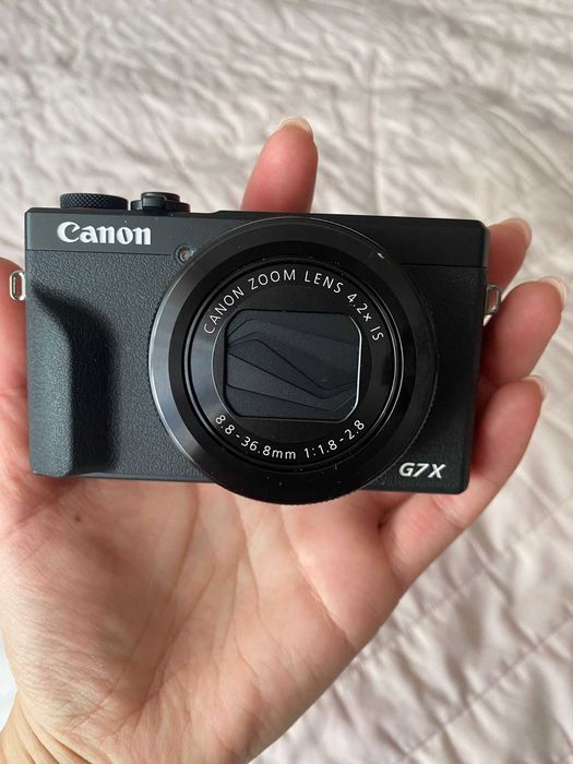 Canon G7X Mark III