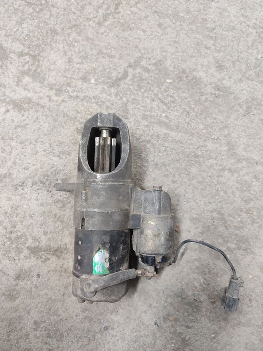 Стартер Nissan..