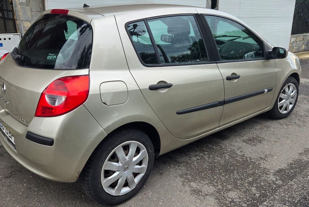 Renault Clio 1.6 benzina, 80000km reali, superba