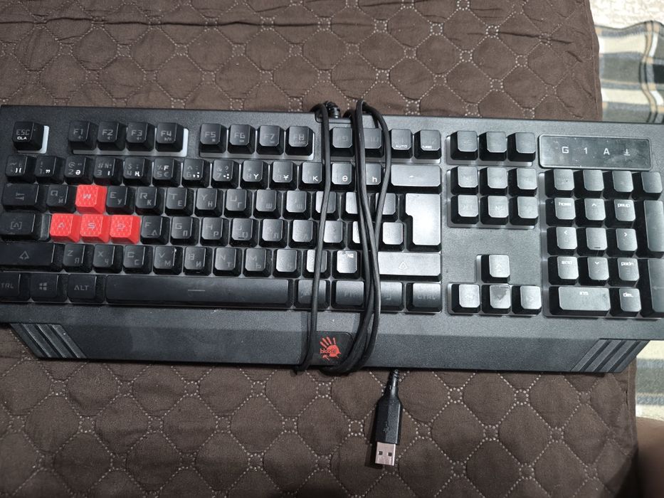 Клавиатура bloody