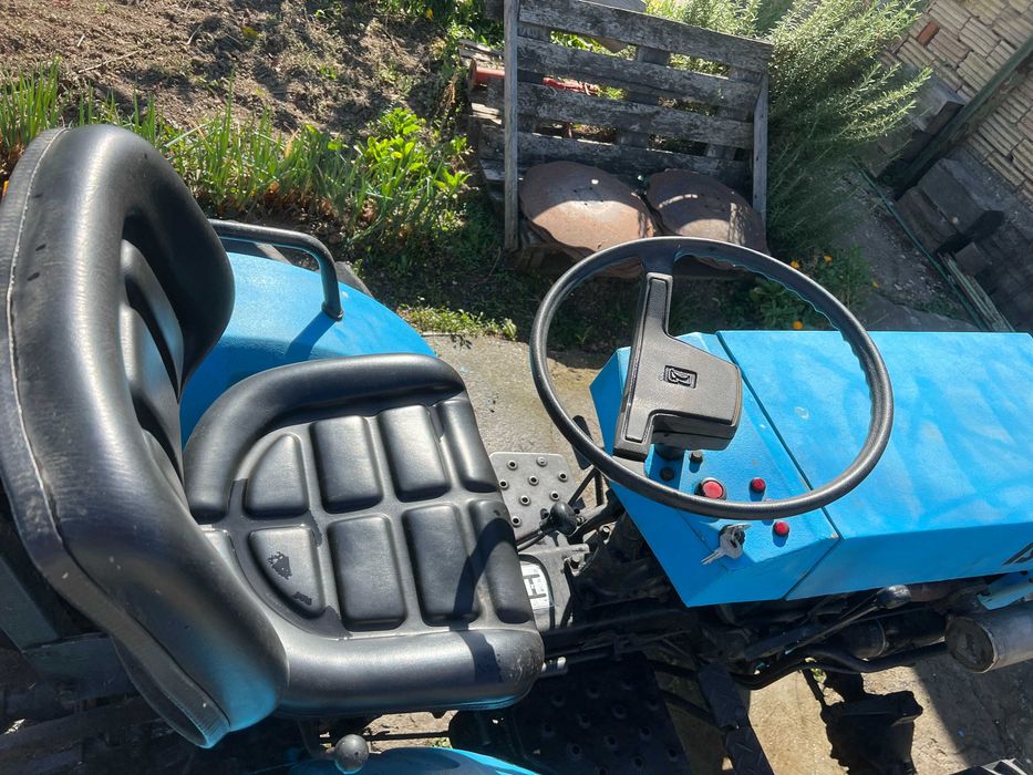 Японски трактор Iseki TX1500F