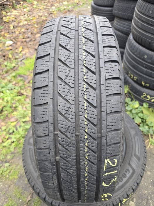Cauciucuri all season  215/60/17 C Goodyear  Vector4seasons  Cargo