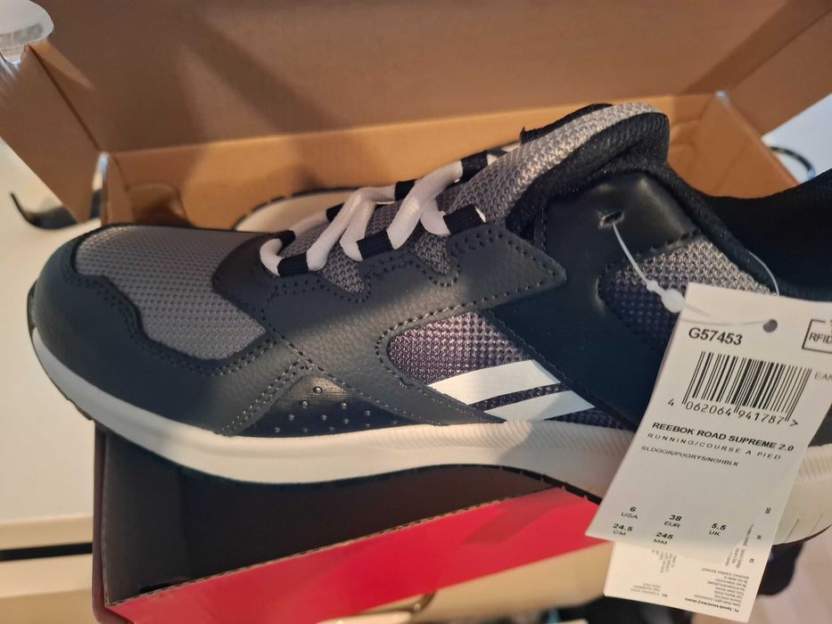 Adidasi Reebok Road piele Naturala 36 ,37, originali, usori,comozi Noi