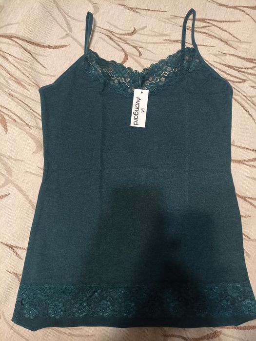 Потник с вълнена нишка