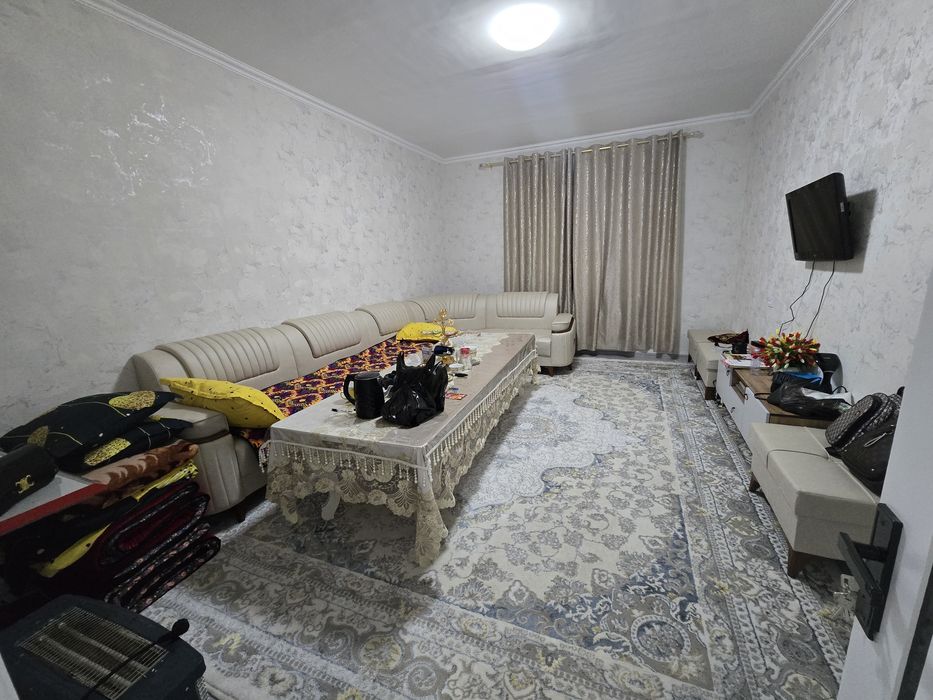 Mindon obod xududida  2 xonalik uy sotiladi