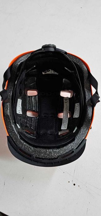 Велосипедна каска ABUS